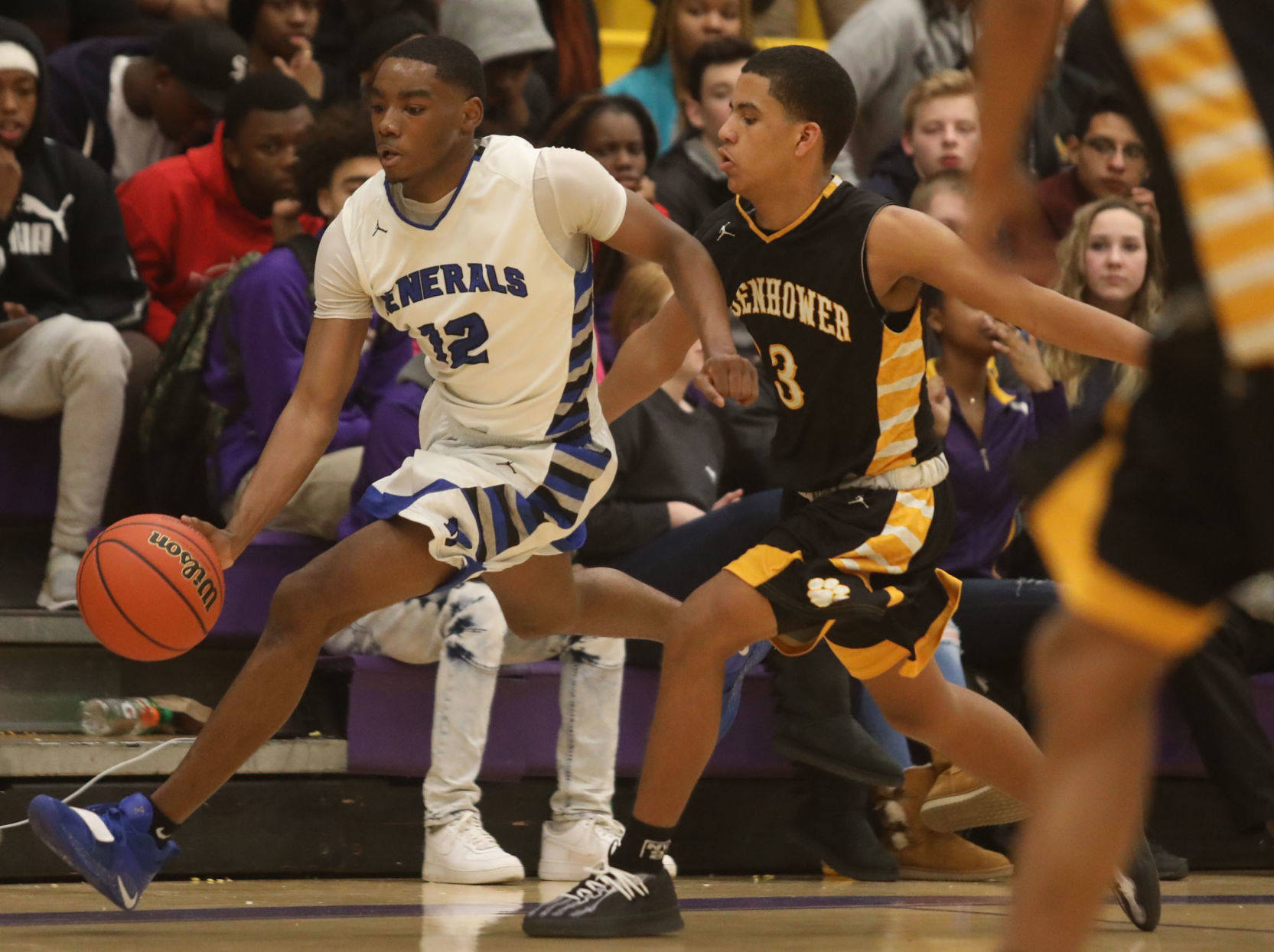 Eisenhower vs MacArthur boys basketball 16 2.25.19.jpg